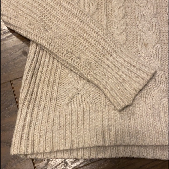 SOLD ππ Abercrombie and Fitch size M turtleneck sweater - Picture 4 of 10